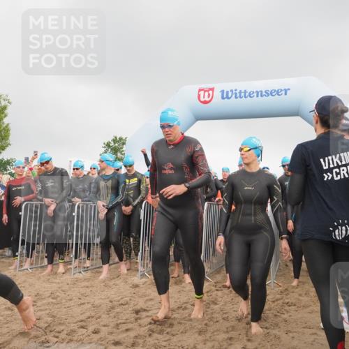 23.06.2024 - Viking Triathlon KatJ http://msf.ph/oto/6352518 23.06.2024 10:06:39 Schwimmen 45, 70, 147, 170, 207, 244, 247, 252, 290, 356, 373, 378, 444, 448, 476, 633, 634, 635 meine-sportfotos.de