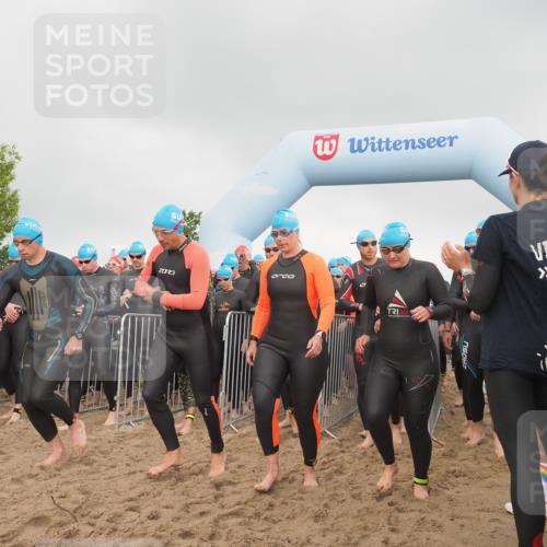 23.06.2024 - Viking Triathlon KatJ http://msf.ph/oto/6352545 23.06.2024 10:06:44 Schwimmen 45, 49, 147, 170, 207, 222, 243, 244, 252, 356, 418, 448, 476, 519, 536, 633, 634, 635 meine-sportfotos.de