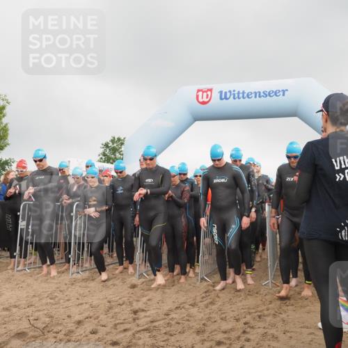 23.06.2024 - Viking Triathlon KatJ http://msf.ph/oto/6352604 23.06.2024 10:06:52 Schwimmen 19, 49, 79, 109, 156, 165, 221, 222, 243, 281, 341, 384, 391, 418, 439, 519, 536, 602 meine-sportfotos.de
