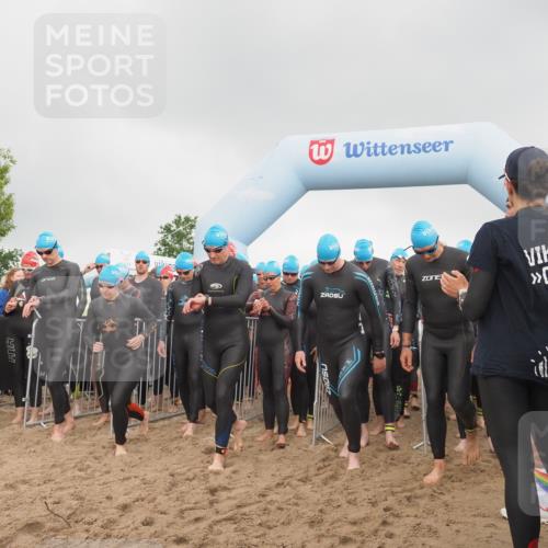 23.06.2024 - Viking Triathlon KatJ http://msf.ph/oto/6352610 23.06.2024 10:06:53 Schwimmen 19, 49, 79, 109, 156, 165, 221, 222, 243, 281, 341, 384, 391, 418, 439, 519, 536, 602 meine-sportfotos.de