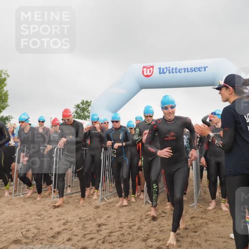 23.06.2024 - Viking Triathlon KatJ http://msf.ph/oto/6352668 23.06.2024 10:07:03 Schwimmen 19, 79, 80, 221, 241, 325, 341, 346, 384, 441, 479, 513, 525, 526, 547, 602, 615, 647 meine-sportfotos.de