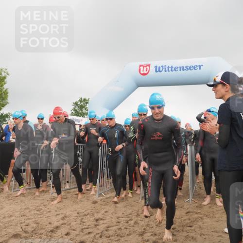 23.06.2024 - Viking Triathlon KatJ http://msf.ph/oto/6352670 23.06.2024 10:07:03 Schwimmen 19, 79, 80, 221, 241, 325, 341, 346, 384, 441, 479, 513, 525, 526, 547, 602, 615, 647 meine-sportfotos.de
