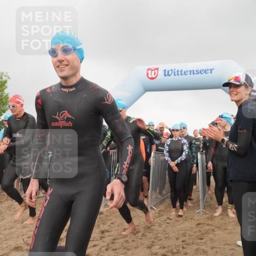23.06.2024 - Viking Triathlon KatJ http://msf.ph/oto/6352681 23.06.2024 10:07:03 Schwimmen 19, 79, 80, 221, 241, 325, 341, 346, 384, 441, 479, 513, 525, 526, 547, 602, 615, 647 meine-sportfotos.de