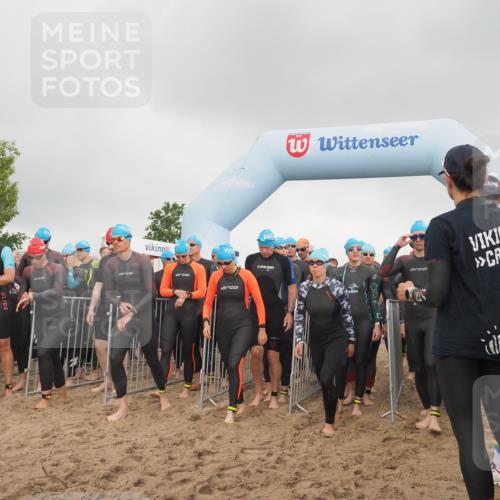 23.06.2024 - Viking Triathlon KatJ http://msf.ph/oto/6352714 23.06.2024 10:07:08 Schwimmen 80, 121, 169, 241, 285, 325, 346, 376, 380, 441, 479, 513, 525, 526, 547, 615, 631, 647 meine-sportfotos.de