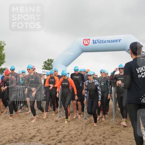 23.06.2024 - Viking Triathlon KatJ http://msf.ph/oto/6352716 23.06.2024 10:07:08 Schwimmen 80, 121, 169, 241, 285, 325, 346, 376, 380, 441, 479, 513, 525, 526, 547, 615, 631, 647 meine-sportfotos.de