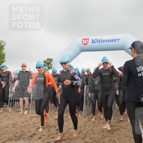 23.06.2024 - Viking Triathlon KatJ http://msf.ph/oto/6352732 23.06.2024 10:07:09 Schwimmen 80, 121, 169, 241, 285, 325, 346, 376, 380, 441, 479, 513, 525, 526, 547, 615, 631, 647 meine-sportfotos.de