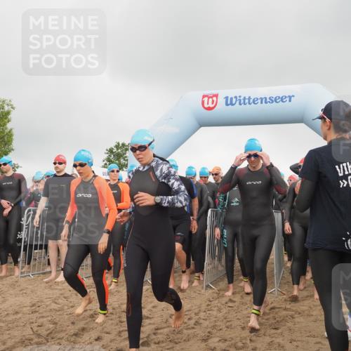 23.06.2024 - Viking Triathlon KatJ http://msf.ph/oto/6352734 23.06.2024 10:07:09 Schwimmen 80, 121, 169, 241, 285, 325, 346, 376, 380, 441, 479, 513, 525, 526, 547, 615, 631, 647 meine-sportfotos.de
