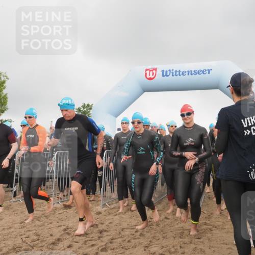 23.06.2024 - Viking Triathlon KatJ http://msf.ph/oto/6352777 23.06.2024 10:07:14 Schwimmen 121, 169, 241, 272, 285, 325, 346, 357, 376, 380, 399, 406, 441, 513, 612, 630, 631, 647 meine-sportfotos.de