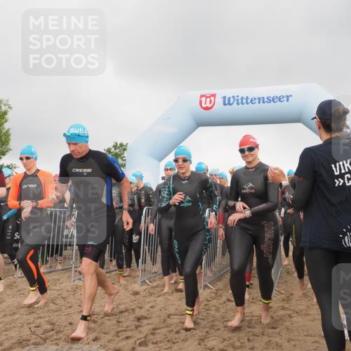 23.06.2024 - Viking Triathlon KatJ http://msf.ph/oto/6352779 23.06.2024 10:07:14 Schwimmen 121, 169, 241, 272, 285, 325, 346, 357, 376, 380, 399, 406, 441, 513, 612, 630, 631, 647 meine-sportfotos.de