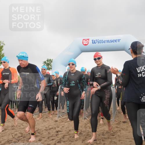 23.06.2024 - Viking Triathlon KatJ http://msf.ph/oto/6352781 23.06.2024 10:07:14 Schwimmen 121, 169, 241, 272, 285, 325, 346, 357, 376, 380, 399, 406, 441, 513, 612, 630, 631, 647 meine-sportfotos.de