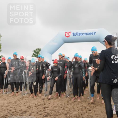 23.06.2024 - Viking Triathlon KatJ http://msf.ph/oto/6352856 23.06.2024 10:07:22 Schwimmen 57, 85, 92, 179, 213, 248, 272, 315, 357, 399, 406, 540, 612, 629, 630 meine-sportfotos.de