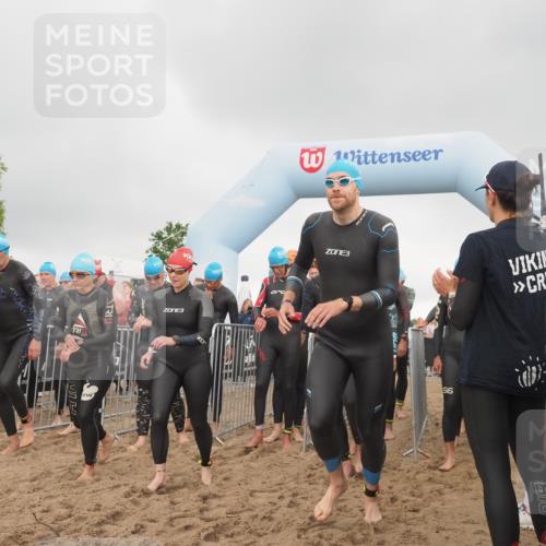23.06.2024 - Viking Triathlon KatJ http://msf.ph/oto/6352872 23.06.2024 10:07:23 Schwimmen 57, 85, 92, 159, 179, 213, 248, 272, 315, 357, 399, 406, 411, 540, 612, 629, 630 meine-sportfotos.de