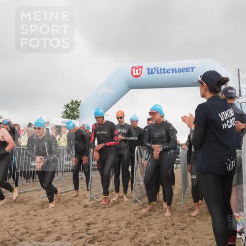 23.06.2024 - Viking Triathlon KatJ http://msf.ph/oto/6352881 23.06.2024 10:07:27 Schwimmen 56, 57, 85, 92, 159, 179, 213, 227, 248, 315, 333, 411, 540, 609, 629, 637 meine-sportfotos.de
