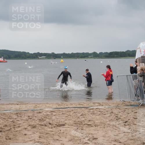 23.06.2024 - Viking Triathlon KatJ http://msf.ph/oto/6353047 23.06.2024 10:24:57 Schwimmen 2 meine-sportfotos.de