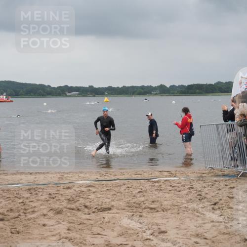 23.06.2024 - Viking Triathlon KatJ http://msf.ph/oto/6353050 23.06.2024 10:24:58 Schwimmen 2 meine-sportfotos.de