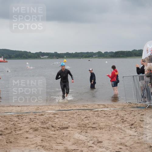 23.06.2024 - Viking Triathlon KatJ http://msf.ph/oto/6353052 23.06.2024 10:24:59 Schwimmen 2 meine-sportfotos.de