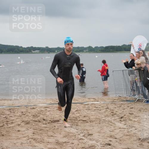 23.06.2024 - Viking Triathlon KatJ http://msf.ph/oto/6353096 23.06.2024 10:25:02 Schwimmen 2 meine-sportfotos.de