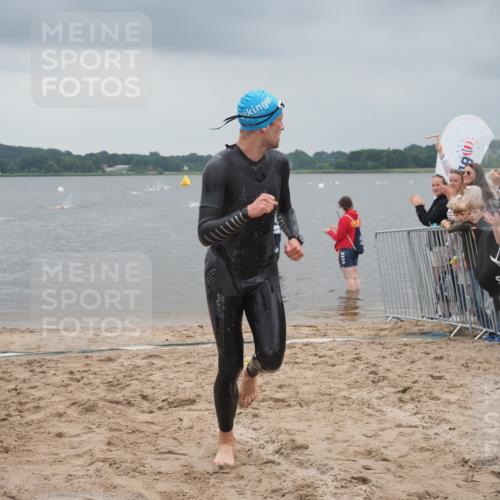 23.06.2024 - Viking Triathlon KatJ http://msf.ph/oto/6353102 23.06.2024 10:25:02 Schwimmen 2 meine-sportfotos.de