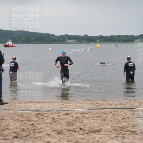 23.06.2024 - Viking Triathlon KatJ http://msf.ph/oto/6353109 23.06.2024 10:25:23 Schwimmen 25 meine-sportfotos.de