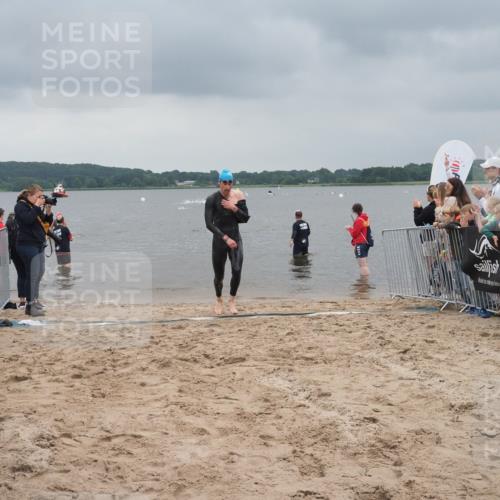 23.06.2024 - Viking Triathlon KatJ http://msf.ph/oto/6353129 23.06.2024 10:25:26 Schwimmen 25, 658 meine-sportfotos.de