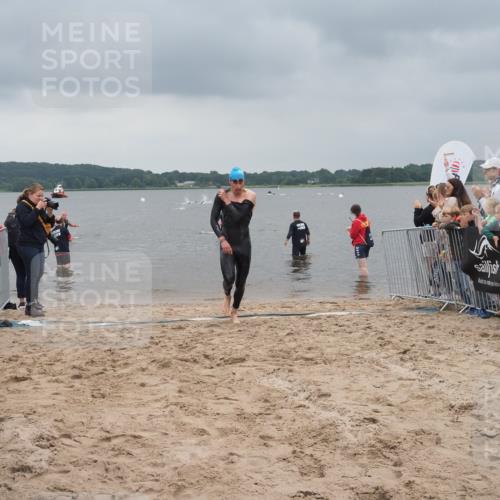 23.06.2024 - Viking Triathlon KatJ http://msf.ph/oto/6353134 23.06.2024 10:25:26 Schwimmen 25, 658 meine-sportfotos.de