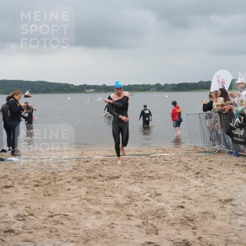23.06.2024 - Viking Triathlon KatJ http://msf.ph/oto/6353138 23.06.2024 10:25:26 Schwimmen 25, 658 meine-sportfotos.de