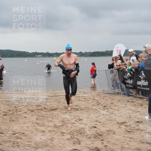 23.06.2024 - Viking Triathlon KatJ http://msf.ph/oto/6353143 23.06.2024 10:25:27 Schwimmen 25, 658 meine-sportfotos.de