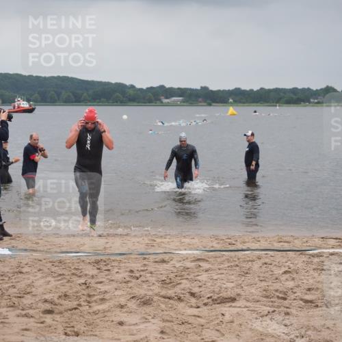 23.06.2024 - Viking Triathlon KatJ http://msf.ph/oto/6353162 23.06.2024 10:25:36 Schwimmen 658, 662 meine-sportfotos.de