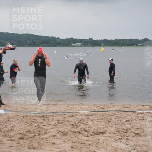23.06.2024 - Viking Triathlon KatJ http://msf.ph/oto/6353165 23.06.2024 10:25:36 Schwimmen 658, 662 meine-sportfotos.de