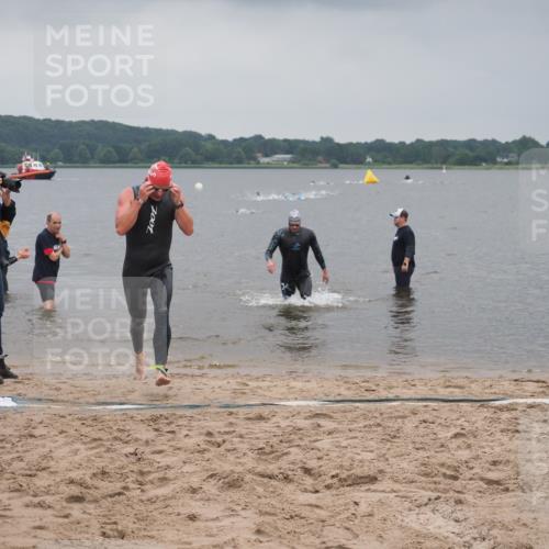 23.06.2024 - Viking Triathlon KatJ http://msf.ph/oto/6353169 23.06.2024 10:25:36 Schwimmen 658, 662 meine-sportfotos.de