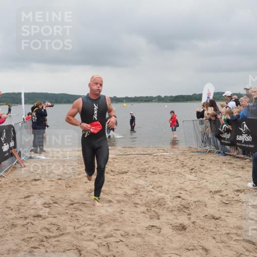 23.06.2024 - Viking Triathlon KatJ http://msf.ph/oto/6353179 23.06.2024 10:25:38 Schwimmen 658, 662 meine-sportfotos.de