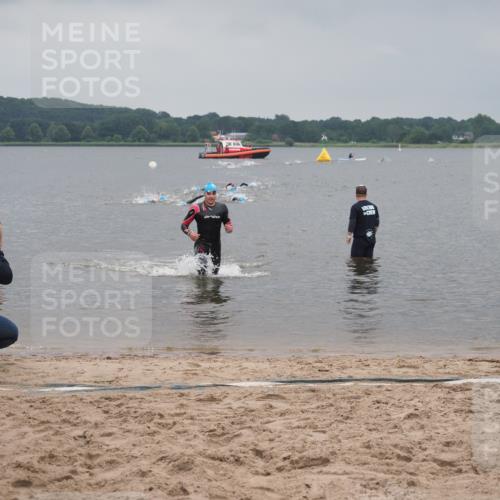 23.06.2024 - Viking Triathlon KatJ http://msf.ph/oto/6353228 23.06.2024 10:26:06 Schwimmen 37 meine-sportfotos.de