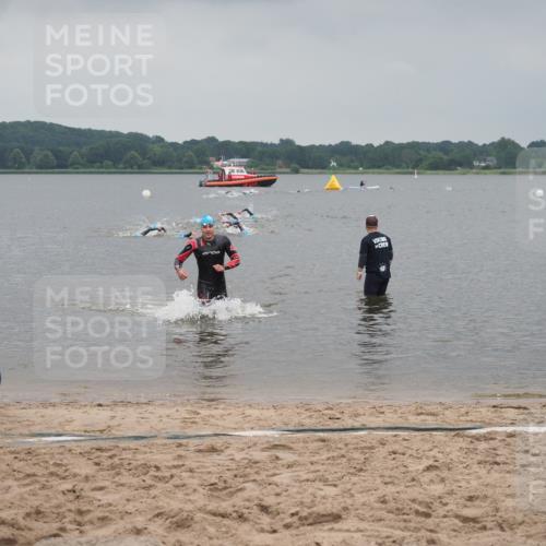 23.06.2024 - Viking Triathlon KatJ http://msf.ph/oto/6353231 23.06.2024 10:26:06 Schwimmen 37 meine-sportfotos.de