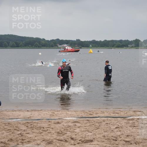 23.06.2024 - Viking Triathlon KatJ http://msf.ph/oto/6353369 23.06.2024 10:26:08 Schwimmen 37 meine-sportfotos.de