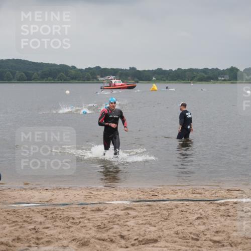 23.06.2024 - Viking Triathlon KatJ http://msf.ph/oto/6353371 23.06.2024 10:26:08 Schwimmen 37 meine-sportfotos.de