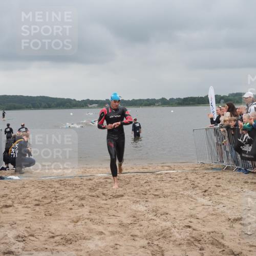 23.06.2024 - Viking Triathlon KatJ http://msf.ph/oto/6353387 23.06.2024 10:26:11 Schwimmen 37 meine-sportfotos.de