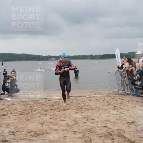 23.06.2024 - Viking Triathlon KatJ http://msf.ph/oto/6353391 23.06.2024 10:26:11 Schwimmen 37 meine-sportfotos.de