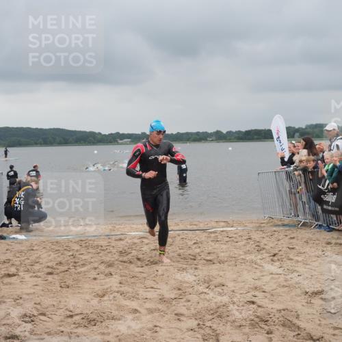 23.06.2024 - Viking Triathlon KatJ http://msf.ph/oto/6353396 23.06.2024 10:26:11 Schwimmen 37 meine-sportfotos.de