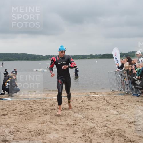 23.06.2024 - Viking Triathlon KatJ http://msf.ph/oto/6353400 23.06.2024 10:26:12 Schwimmen 37 meine-sportfotos.de