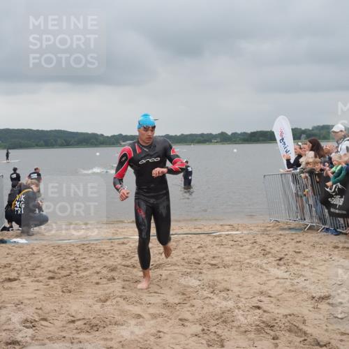 23.06.2024 - Viking Triathlon KatJ http://msf.ph/oto/6353402 23.06.2024 10:26:12 Schwimmen 37 meine-sportfotos.de