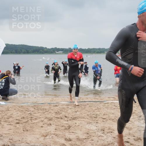 23.06.2024 - Viking Triathlon KatJ http://msf.ph/oto/6353480 23.06.2024 10:26:34 Schwimmen 1, 3, 4, 10, 106, 293, 350, 465, 516 meine-sportfotos.de