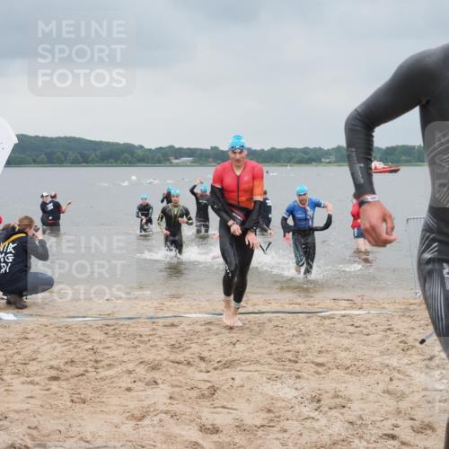 23.06.2024 - Viking Triathlon KatJ http://msf.ph/oto/6353486 23.06.2024 10:26:34 Schwimmen 1, 3, 4, 10, 106, 293, 350, 465, 516 meine-sportfotos.de