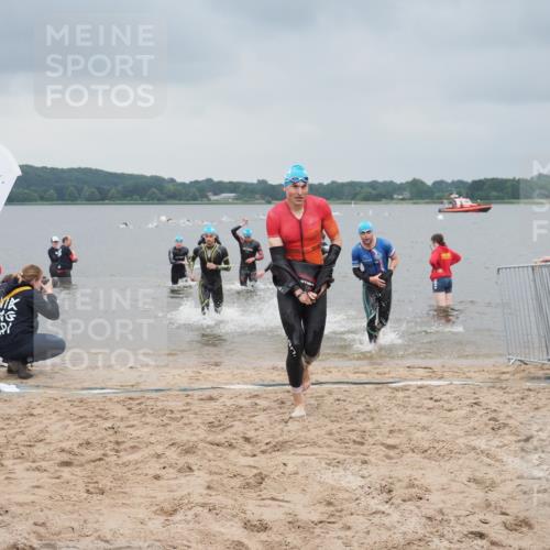 23.06.2024 - Viking Triathlon KatJ http://msf.ph/oto/6353490 23.06.2024 10:26:35 Schwimmen 1, 3, 4, 10, 106, 293, 350, 465, 516 meine-sportfotos.de