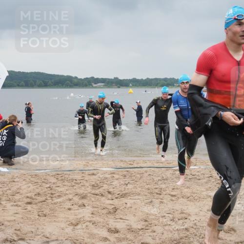 23.06.2024 - Viking Triathlon KatJ http://msf.ph/oto/6353516 23.06.2024 10:26:37 Schwimmen 1, 3, 4, 10, 30, 106, 293, 350, 465 meine-sportfotos.de