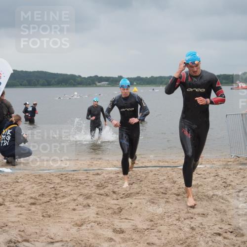 23.06.2024 - Viking Triathlon KatJ http://msf.ph/oto/6353590 23.06.2024 10:26:44 Schwimmen 10, 30, 350 meine-sportfotos.de