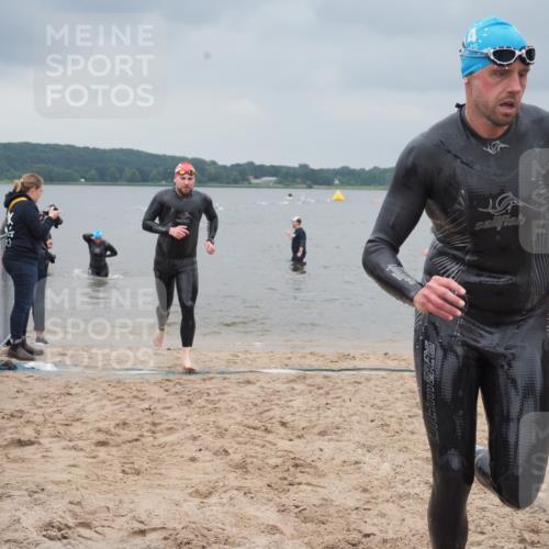 23.06.2024 - Viking Triathlon KatJ http://msf.ph/oto/6354150 23.06.2024 10:28:04 Schwimmen 108, 494, 661 meine-sportfotos.de
