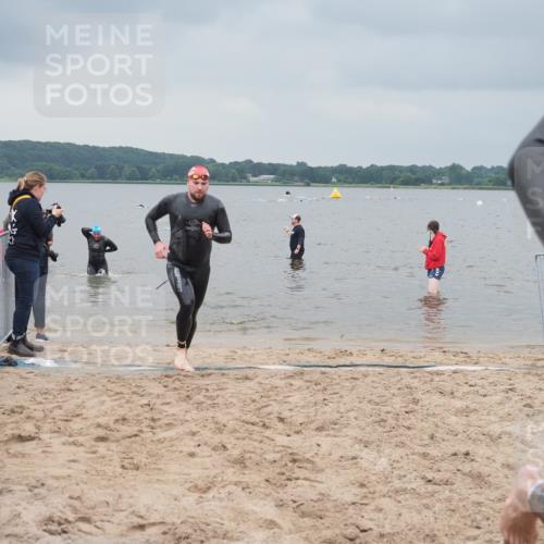23.06.2024 - Viking Triathlon KatJ http://msf.ph/oto/6354154 23.06.2024 10:28:04 Schwimmen 108, 494, 661 meine-sportfotos.de