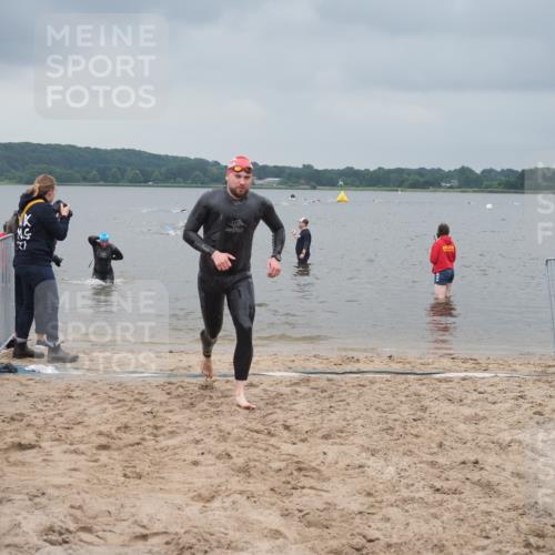 23.06.2024 - Viking Triathlon KatJ http://msf.ph/oto/6354171 23.06.2024 10:28:04 Schwimmen 108, 494, 661 meine-sportfotos.de