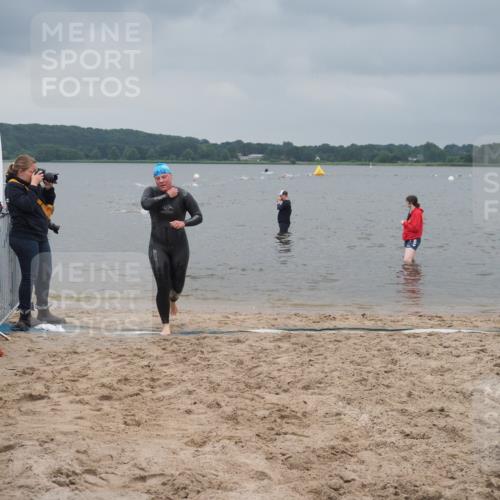 23.06.2024 - Viking Triathlon KatJ http://msf.ph/oto/6354203 23.06.2024 10:28:10 Schwimmen 494 meine-sportfotos.de