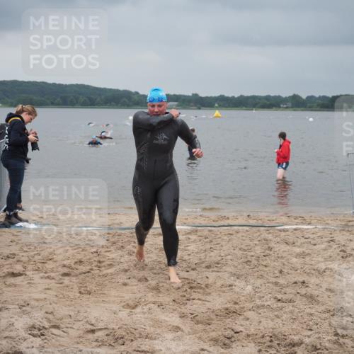 23.06.2024 - Viking Triathlon KatJ http://msf.ph/oto/6354211 23.06.2024 10:28:12 Schwimmen 494 meine-sportfotos.de